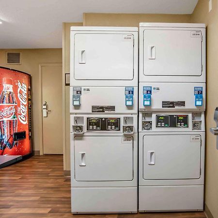 Suburban Studios Montgomery East I-85 Bagian luar foto