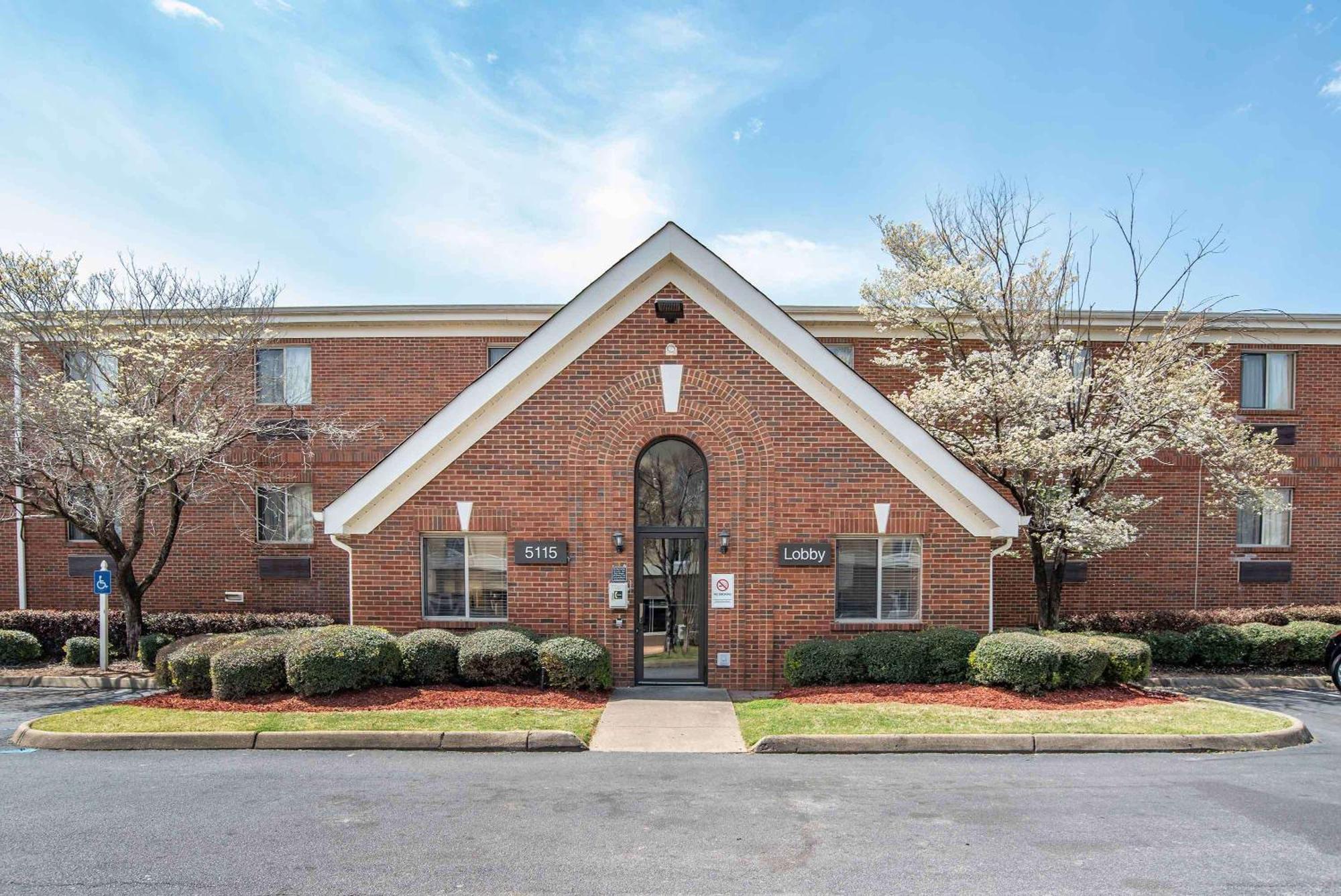 Suburban Studios Montgomery East I-85 Bagian luar foto